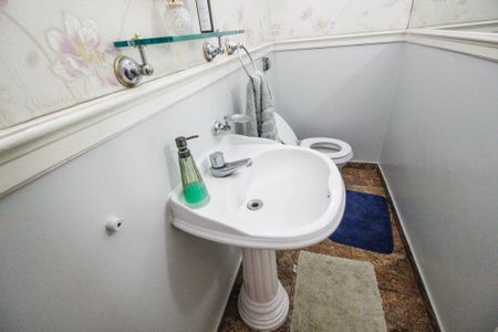 Casa à venda com 700m², 3 quartos e 5 vagasLavabo