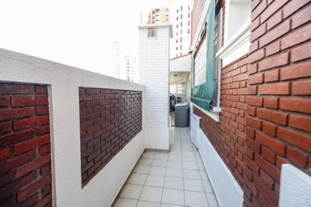 Casa à venda com 700m², 3 quartos e 5 vagasÁrea de Serviço 2