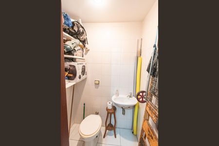 Apartamento à venda com 140m², 3 quartos e 3 vagas Apartamento à venda com 140m², 3 quartos e 3 vagasBanheiro de serviço