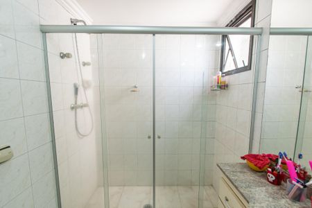Apartamento à venda com 140m², 3 quartos e 3 vagas Apartamento à venda com 140m², 3 quartos e 3 vagasBanheiro da suíte 2