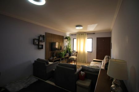 Casa à venda com 136m², 2 quartos e 3 vagasSala