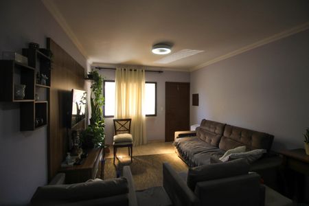 Casa à venda com 136m², 2 quartos e 3 vagasSala