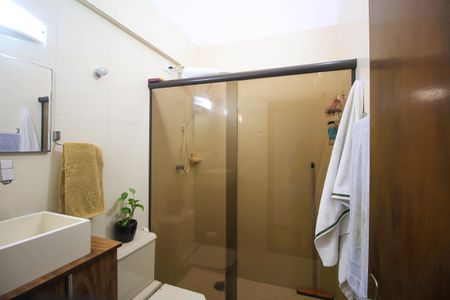 Casa à venda com 136m², 2 quartos e 3 vagasBanheiro