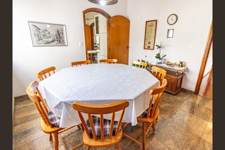 Apartamento à venda com 300m², 4 quartos e 5 vagasCopa