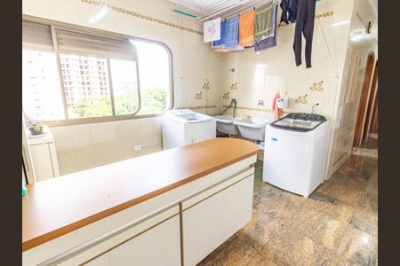 Apartamento à venda com 300m², 4 quartos e 5 vagasÁrea de Serviço