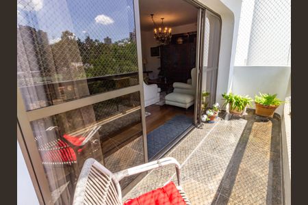 Apartamento à venda com 300m², 4 quartos e 5 vagasVaranda - Sala