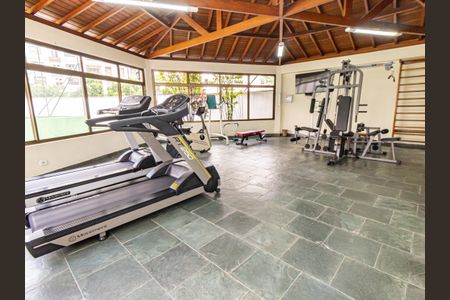 Apartamento à venda com 300m², 4 quartos e 5 vagasÁrea comum - Academia