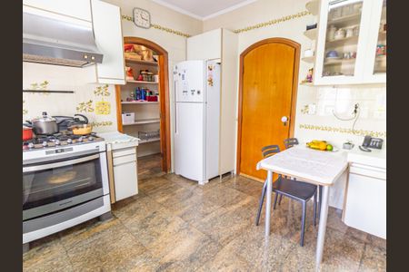 Apartamento à venda com 300m², 4 quartos e 5 vagasCozinha