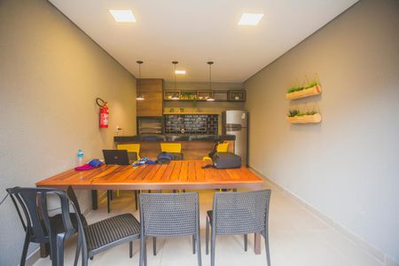 Apartamento para alugar com 34m², 2 quartos e sem vaga Apartamento para alugar com 34m², 2 quartos e sem vagaÁrea comum - Churrasqueira