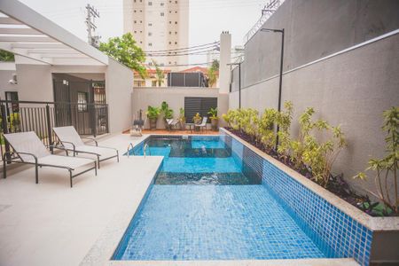 Apartamento para alugar com 34m², 2 quartos e sem vaga Apartamento para alugar com 34m², 2 quartos e sem vagaÁrea comum - Piscina