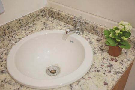 Apartamento para alugar com 34m², 2 quartos e sem vaga Apartamento para alugar com 34m², 2 quartos e sem vagaBanheiro