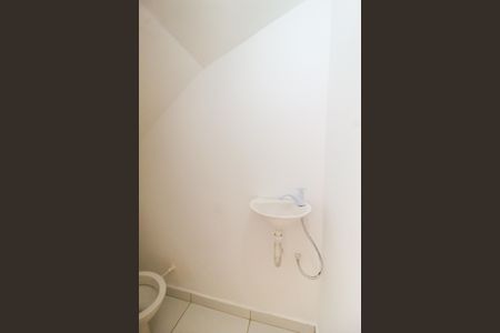 Casa de condomínio para alugar com 55m², 2 quartos e 1 vagaLavabo