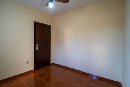 Casa para alugar com 260m², 3 quartos e 4 vagas Casa para alugar com 260m², 3 quartos e 4 vagasQuarto