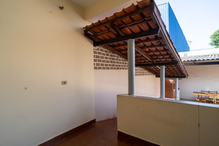 Casa para alugar com 260m², 3 quartos e 4 vagas Casa para alugar com 260m², 3 quartos e 4 vagasArea Externa