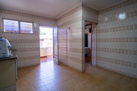 Casa para alugar com 260m², 3 quartos e 4 vagas Casa para alugar com 260m², 3 quartos e 4 vagasCozinha