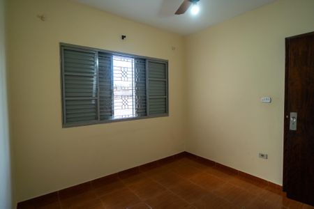 Casa para alugar com 260m², 3 quartos e 4 vagas Casa para alugar com 260m², 3 quartos e 4 vagasQuarto
