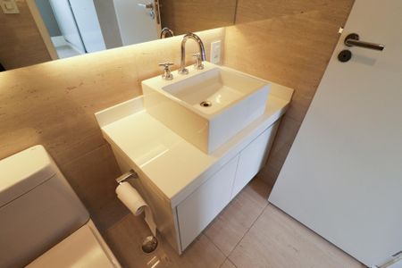 Apartamento à venda com 65m², 1 quarto e 2 vagasBanheiro da Suíte