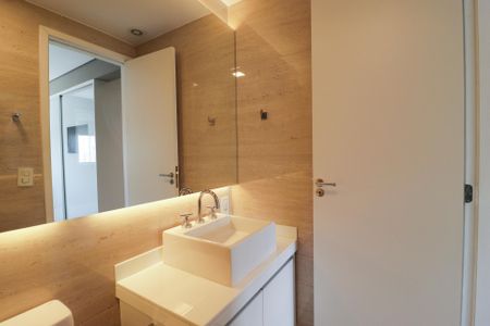 Apartamento à venda com 65m², 1 quarto e 2 vagasBanheiro da Suíte