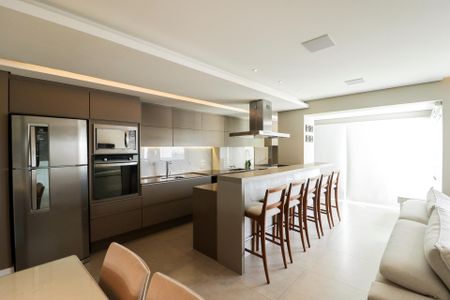 Apartamento à venda com 65m², 1 quarto e 2 vagasSala/Cozinha/Área de Serviço