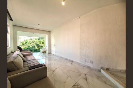 Apartamento à venda com 142m², 4 quartos e 2 vagasSala