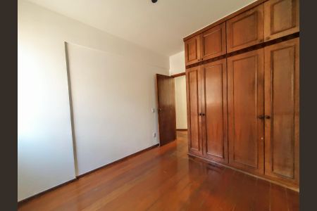 Apartamento à venda com 142m², 4 quartos e 2 vagasQuarto 3
