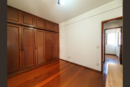 Apartamento à venda com 142m², 4 quartos e 2 vagasQuarto 3