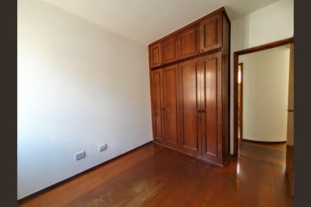 Apartamento à venda com 142m², 4 quartos e 2 vagasQuarto 4