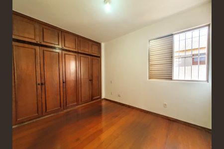Apartamento à venda com 142m², 4 quartos e 2 vagasQuarto 1