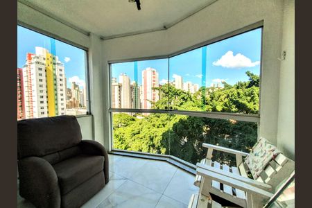 Apartamento à venda com 142m², 4 quartos e 2 vagasSala