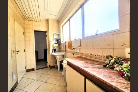 Apartamento à venda com 142m², 4 quartos e 2 vagasÁrea de Serviço