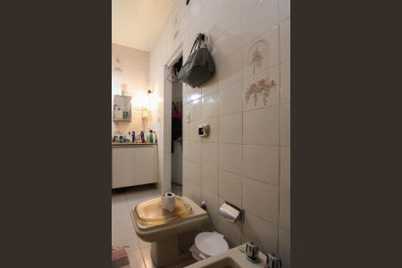 Casa à venda com 530m², 6 quartos e 4 vagasBanheiro Semi - Suíte 1 e 2