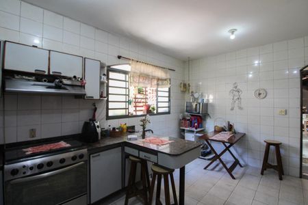 Casa à venda com 530m², 6 quartos e 4 vagasCozinha