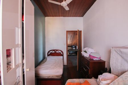 Casa à venda com 530m², 6 quartos e 4 vagasQuarto 3