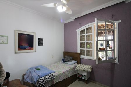 Casa à venda com 530m², 6 quartos e 4 vagasQuarto 1