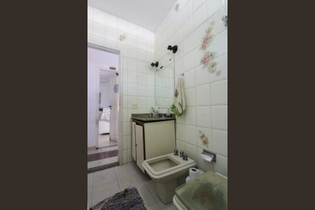 Casa à venda com 530m², 6 quartos e 4 vagasBanheiro Social