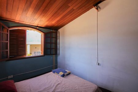 Casa à venda com 530m², 6 quartos e 4 vagasQuarto 2