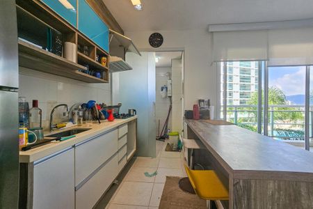 Apartamento para alugar com 100m², 2 quartos e 2 vagas Apartamento para alugar com 100m², 2 quartos e 2 vagasCozinha