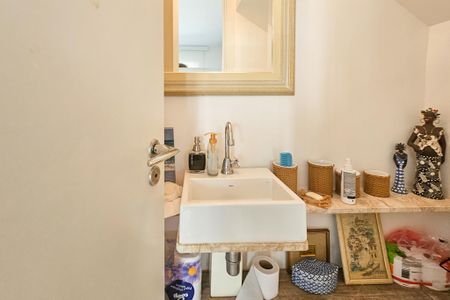 Apartamento para alugar com 100m², 2 quartos e 2 vagas Apartamento para alugar com 100m², 2 quartos e 2 vagasLavabo