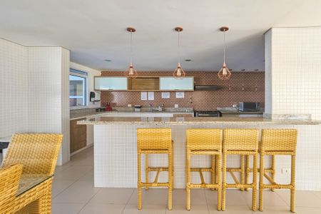 Apartamento para alugar com 100m², 2 quartos e 2 vagas Apartamento para alugar com 100m², 2 quartos e 2 vagasÁrea de Lazer