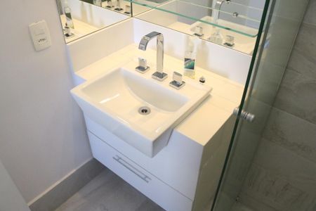 Apartamento para alugar com 53m², 2 quartos e 1 vagaBanheiro