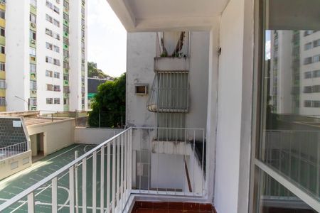 Apartamento para alugar com 65m², 2 quartos e 1 vaga Apartamento para alugar com 65m², 2 quartos e 1 vagaVaranda da Sala