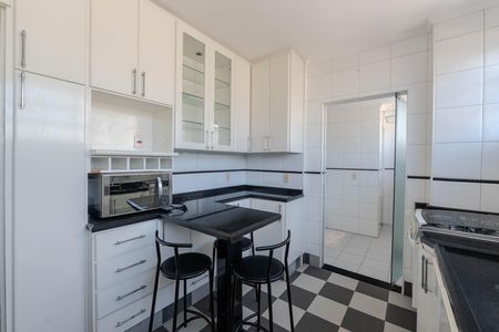 Apartamento para alugar com 99m², 3 quartos e 1 vaga Apartamento para alugar com 99m², 3 quartos e 1 vagaCozinha