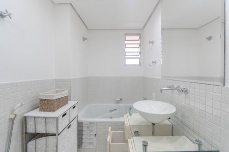 Apartamento para alugar com 99m², 3 quartos e 1 vaga Apartamento para alugar com 99m², 3 quartos e 1 vagaBanheiro