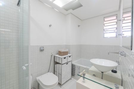 Apartamento para alugar com 99m², 3 quartos e 1 vaga Apartamento para alugar com 99m², 3 quartos e 1 vagaBanheiro