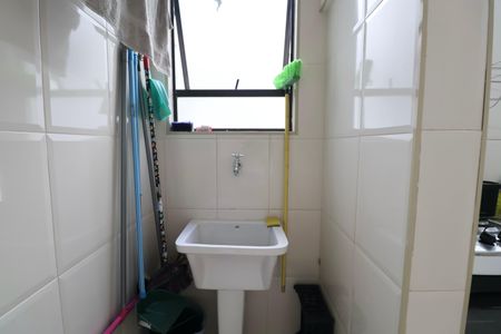 Apartamento para alugar com 70m², 2 quartos e 1 vagaÁrea de Serviço