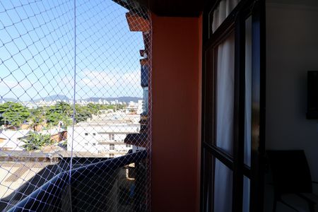 Apartamento para alugar com 70m², 2 quartos e 1 vagaSacada