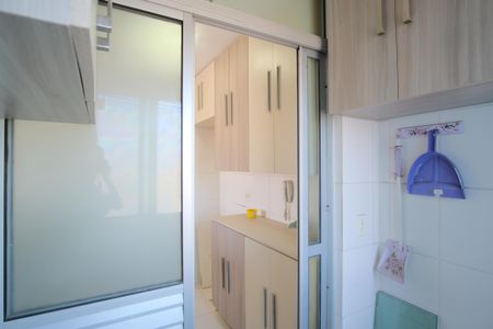 Apartamento à venda com 56m², 3 quartos e 1 vagaÁrea de Serviço