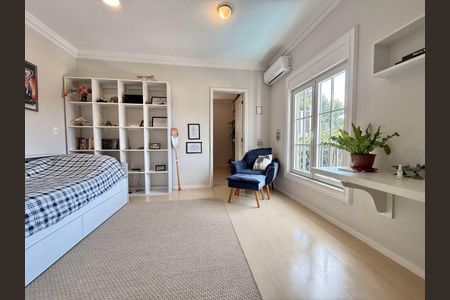 Casa de condomínio à venda com 350m², 3 quartos e 3 vagas