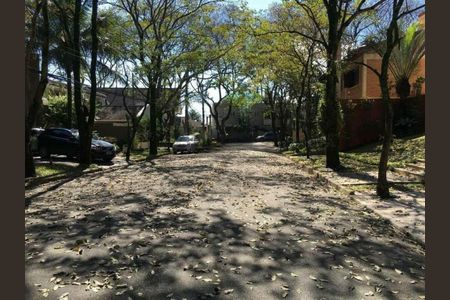 Casa de condomínio à venda com 350m², 3 quartos e 3 vagas