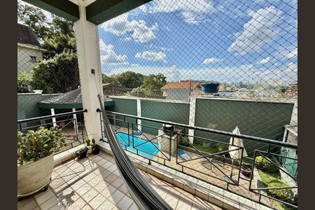 Casa de condomínio à venda com 350m², 3 quartos e 3 vagas